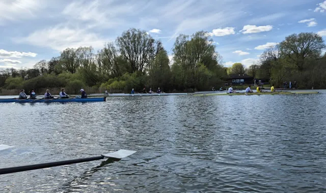 Foto Saison einläuten mit Anrudern