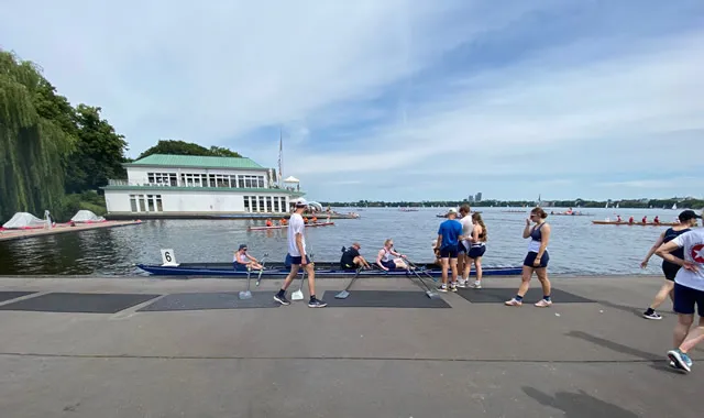 Foto Staffelrudern in Hamburg